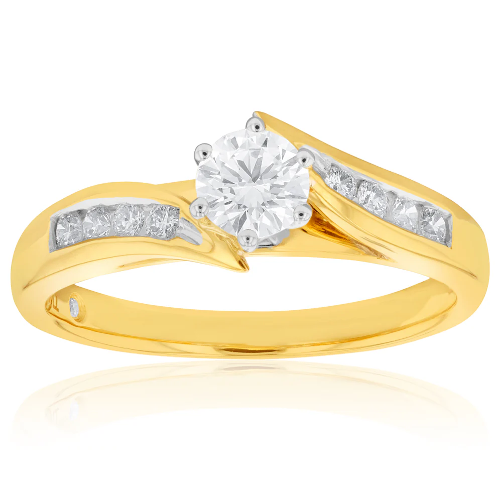 1/2 Carat Flawless Cut Diamonds in Classic Design Ring in 18ct Yellow Gold